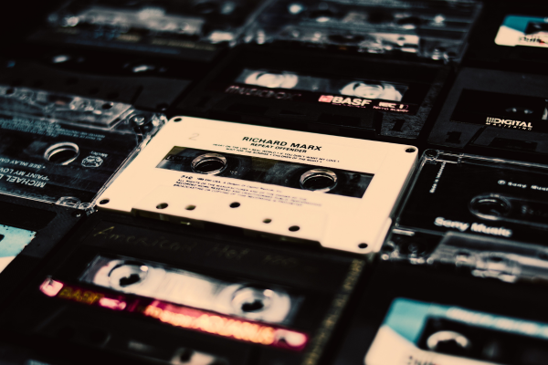 [Imagen de cassettes de audio]