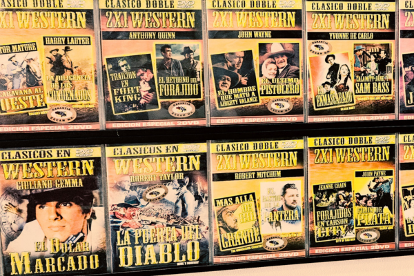 [Imagen de carátulas de películas clásicas]